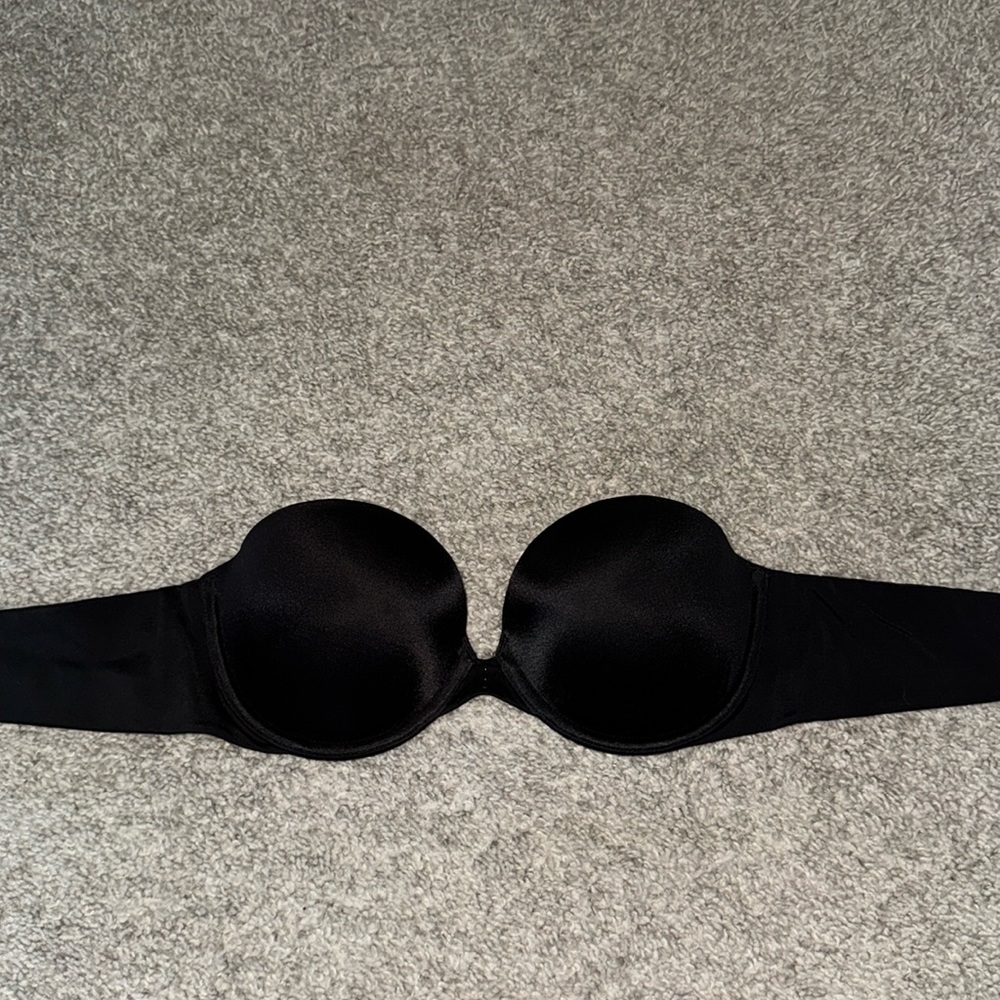 Victoria’s Secret multiway strapless bra